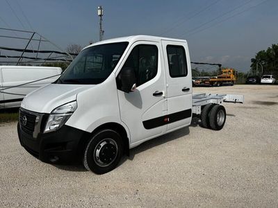 usata Nissan Interstar Telaio 35 2.3 dCi 145CV PL-DC Cabinato nuova a Venezia