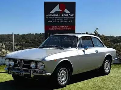 Usata Alfa Romeo GT Quadrifoglio 114 CV (83 kW) 1973 Argento Coupé