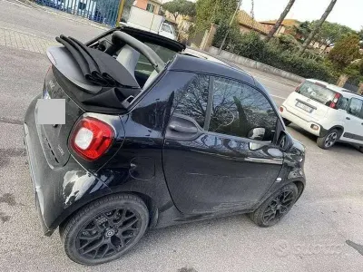 Usata Smart ForTwo Cabrio 90 CV (66 kW) 2019 Nero Cabrio