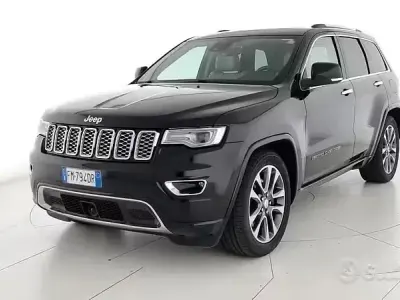Usata Jeep Grand Cherokee Overland 250 CV (183 kW) 2017 Nero SUV