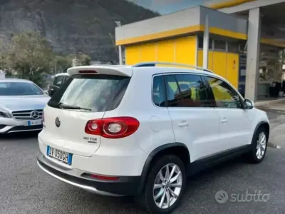 Usata VW Tiguan R-line 170 CV (125 kW) 2009 Bianco SUV