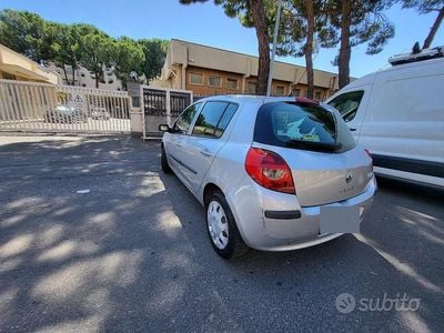Usata Renault Clio III 85 CV (62 kW) 2008 Grigio Berlina