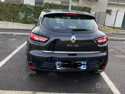 Usata Renault Clio 90 CV (66 kW) 2018 Nero Utilitaria