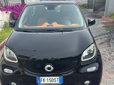 Begagnad Smart ForFour 71 HK (52 kW) 2016 Svart Halvkombi