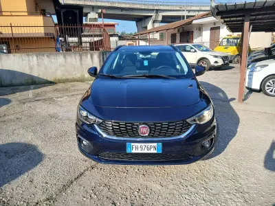Usata Fiat Tipo 120 CV (88 kW) 2017 Blu Station wagon