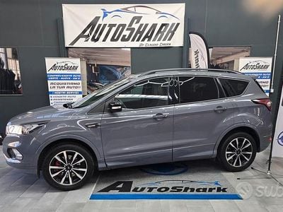 Usata Ford Kuga ST-Line 120 CV (88 kW) 2019 Grigio SUV
