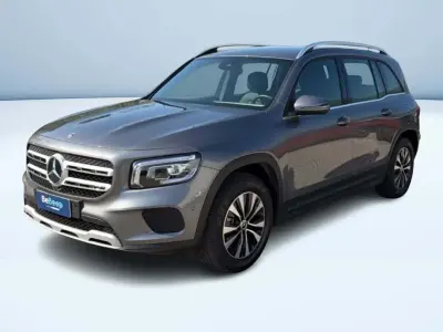 Usata Mercedes GLB200 150 CV (110 kW) 2023 Grigio SUV