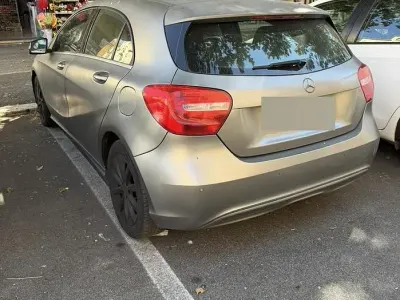 Usata Mercedes A180 109 CV (80 kW) 2013 Grigio Berlina
