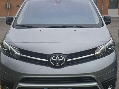 Usata Toyota Proace 180 CV (132 kW) 2021 Grigio Monovolume
