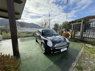 Usata Mini Cooper Coupé 116 CV (85 kW) 2005 Nero Coupé