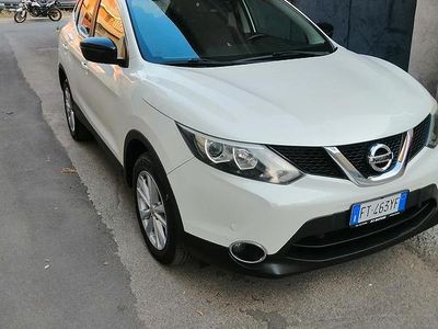 Usata Nissan Qashqai 131 CV (96 kW) 2015 Bianco SUV