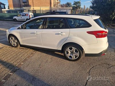 Usata Ford Focus S 120 CV (88 kW) 2018 Bianco Station wagon