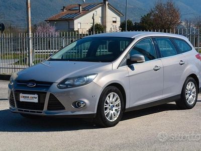 Usata Ford Focus Titanium 115 CV (84 kW) 2012 Grigio Station wagon