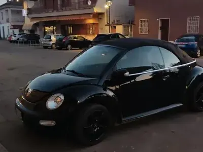 Usata VW New Beetle 101 CV (74 kW) 2005 Nero Utilitaria