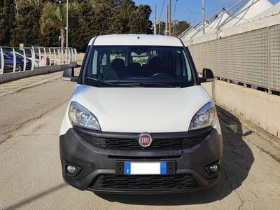 Usata Fiat Doblò 95 CV (69 kW) 2017 Bianco Monovolume