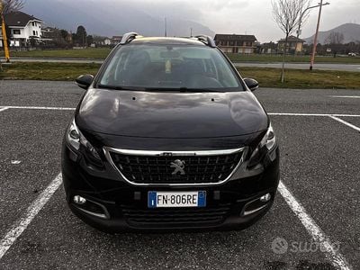 Usata Peugeot 2008 Allure 82 CV (60 kW) 2018 Nero SUV