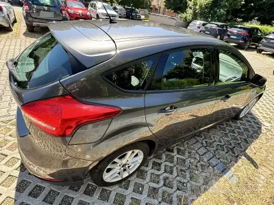 Usata Ford Focus Business Edition 120 CV (88 kW) 2015 Grigio Berlina