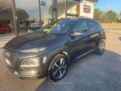 Usata Hyundai Kona Xpossible 116 CV (85 kW) 2018 Grigio SUV