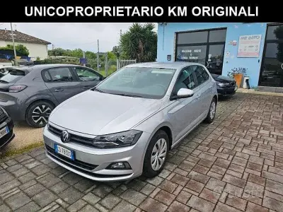 Usata VW Polo Trendline 90 CV (66 kW) 2021 Grigio Utilitaria