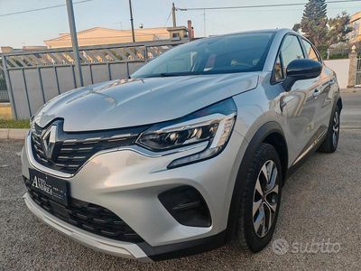 Usata Renault Captur 95 CV (69 kW) 2021 Grigio SUV
