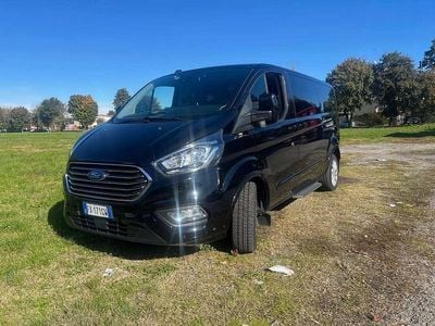 Usata Ford Tourneo Custom 129 CV (94 kW) 2019 Nero Furgone