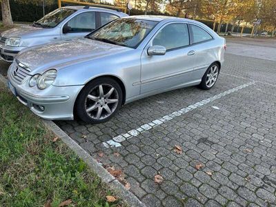 Mercedes C220