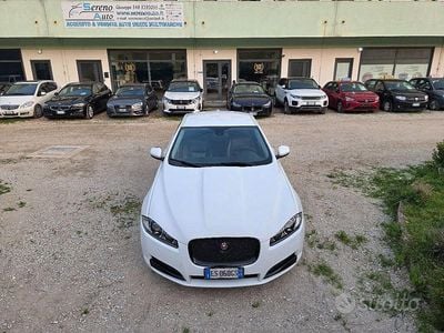 Usata Jaguar XF Prestige 190 CV (139 kW) 2014 Bianco Berlina