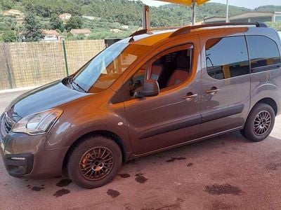 Usata Peugeot TePee Active 99 CV (72 kW) 2015 Grigio Station wagon