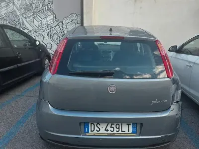 Usata Fiat Punto 77 CV (56 kW) 2008 Grigio Utilitaria