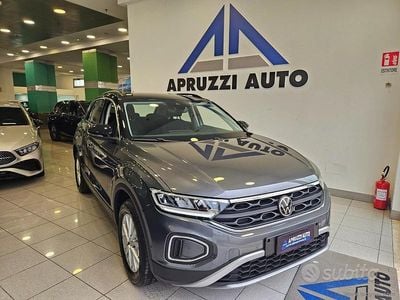 Usata VW T-Roc Life 150 CV (110 kW) 2025 Grigio SUV