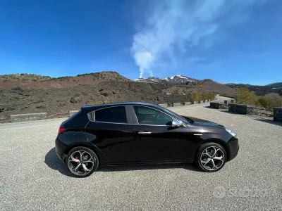 Usata Alfa Romeo Giulietta 150 CV (110 kW) 2015 Nero Utilitaria