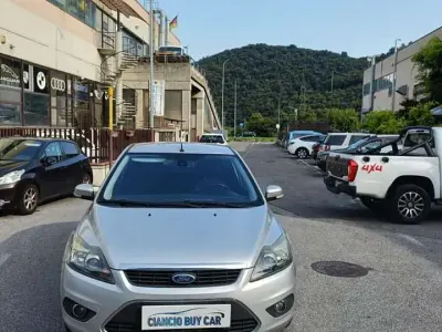 Usata Ford Focus 116 CV (85 kW) 2010 Grigio Berlina
