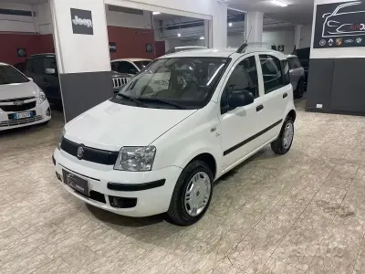 Usata Fiat Panda Classica 69 CV (50 kW) 2012 Bianco Utilitaria