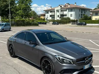 Usata Mercedes CLA200 136 CV (100 kW) 2017 Grigio Coupé