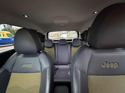 Usata Jeep Avenger 101 CV (74 kW) 2023 Grigio SUV