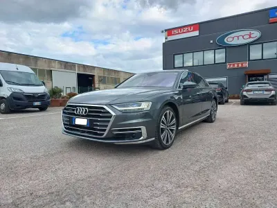 Käytetty Audi A8