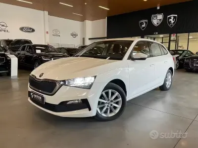 Usado Skoda Scala Ambition 90 CV (66 kW) 2020 Blanco Utilitario