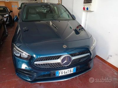 Usata Mercedes B180 Executive 2019 Blu Monovolume