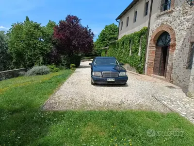 Usata Mercedes 500 320 CV (235 kW) 1994 Blu Berlina