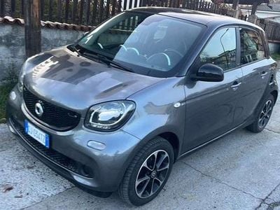 Usata Smart ForFour Passion 71 CV (52 kW) 2015 Grigio Utilitaria