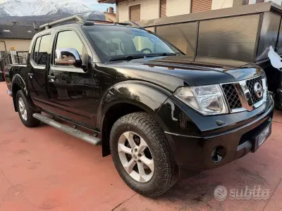 Usata Nissan Navara 174 CV (127 kW) 2007 Nero Pick-up