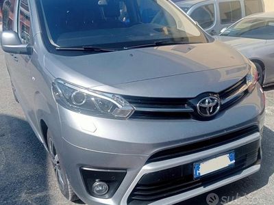 Usata Toyota Proace Verso 180 CV (132 kW) 2021 Grigio Station wagon