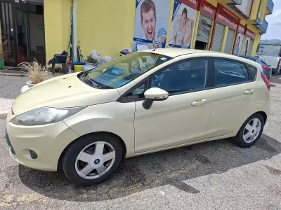 Usata Ford Fiesta 68 CV (50 kW) 2009 Giallo Berlina