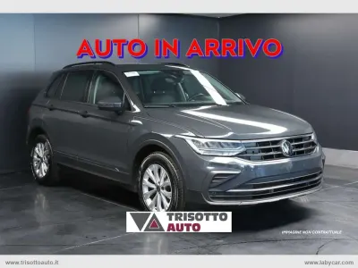 Gebraucht VW Tiguan Life 150 PS (110 kW) 2024 Weiß SUV