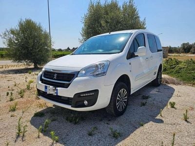 Usata Peugeot Partner Tepee Active 100 CV (73 kW) 2018 Bianco Monovolume