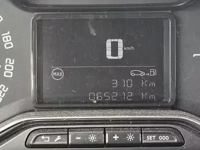 Begagnad Citroën C3 Shine 102 HK (75 kW) 2021 Halvkombi