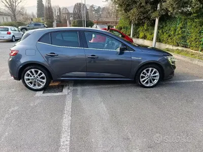 Usata Renault Mégane 110 CV (80 kW) 2018 Grigio Berlina