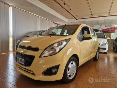Occasion Chevrolet Spark 65 ch (47 kW) 2013 Jaune Citadine