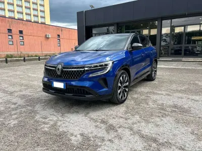 Usata Renault Austral Techno 131 CV (96 kW) 2023 Blu/azzurro SUV