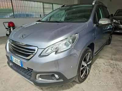 Begagnad Peugeot 2008 120 HK (88 kW) 2015 Grå SUV